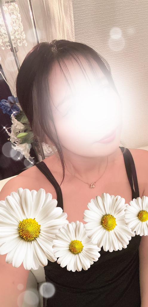 兼近もえ
